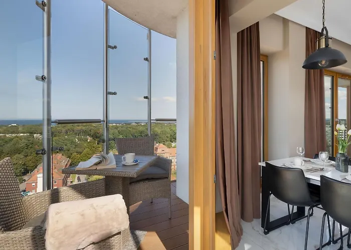 Platan Tower 114 By Interhome * 斯维诺乌伊希切